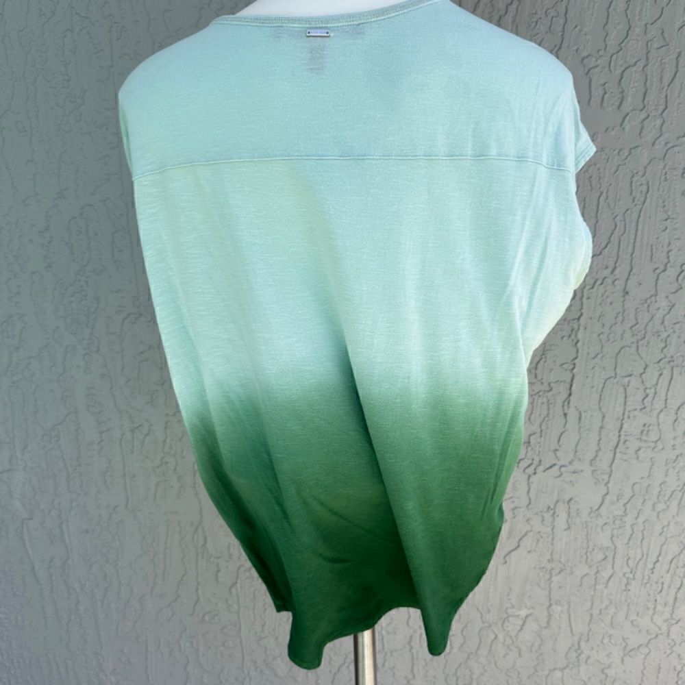 WHBM Jetsetter Tee Ombré Green S EUC - Picture 2 of 4